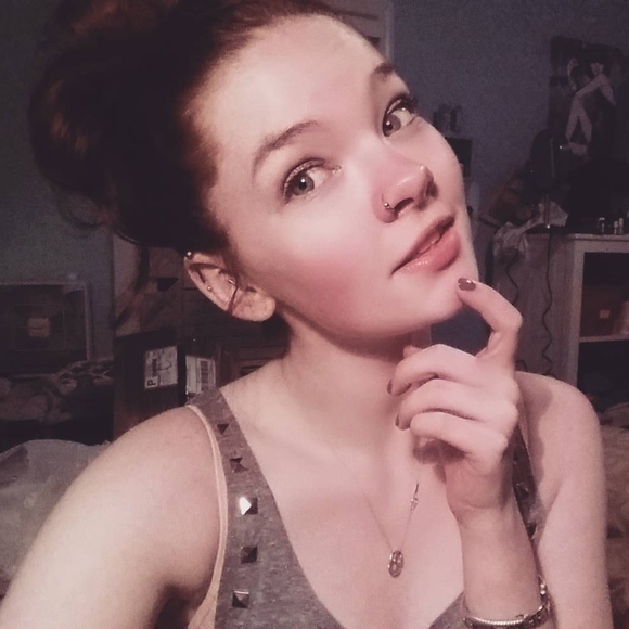 Meet your Posher, Ryanne - Picture 1 of 1