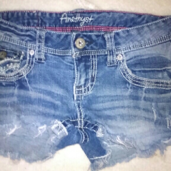 Amethyst Shorts - Picture 1 of 3