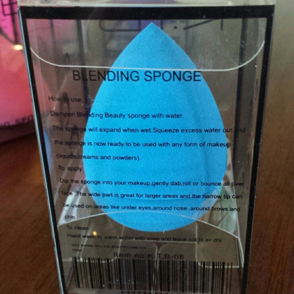 Makeup sponge applicator - Picture 3 of 3