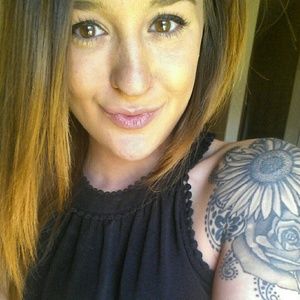 Meet your Posher, Vivien