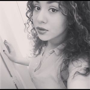 Meet your Posher, Vanessa