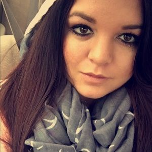 Meet your Posher, Madeleine