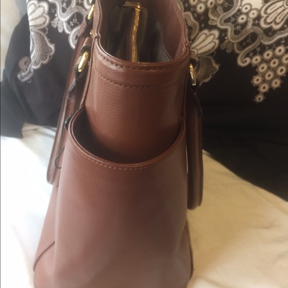 Ralph Lauren Genuine Leather Tote - Picture 4 of 4