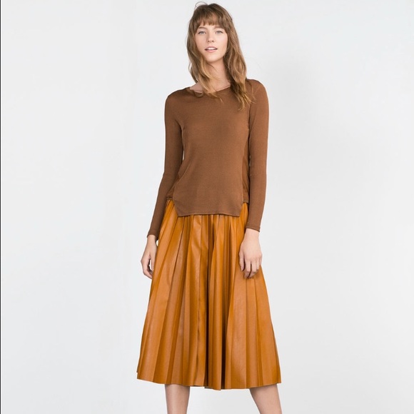 🍁🍂 Golden brown slinky Zara top