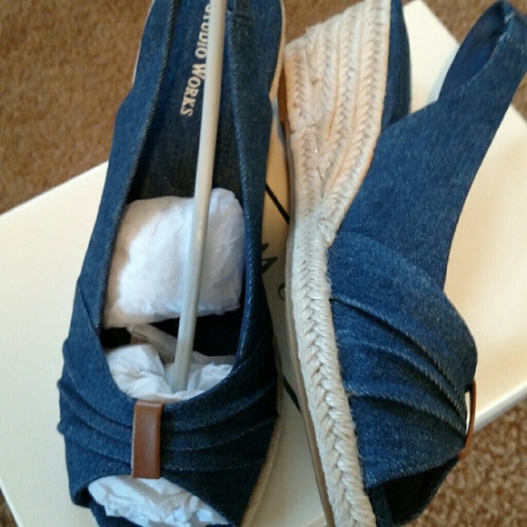 Sandals ππ - Picture 3 of 4