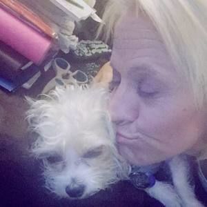 Meet your Posher, Holly