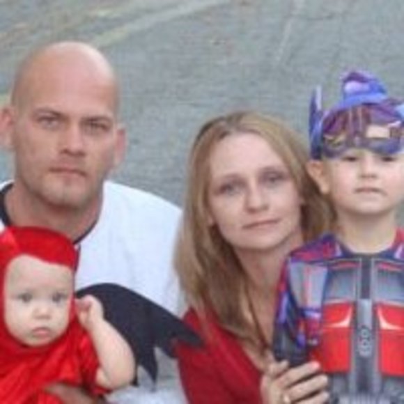 Meet your Posher, Shelly - Picture 1 of 1