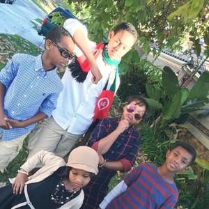 Meet your Posher, Samia