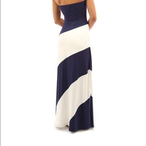 ❌❌SOLD❌❌Boutique Maxi Dress - Picture 2 of 2