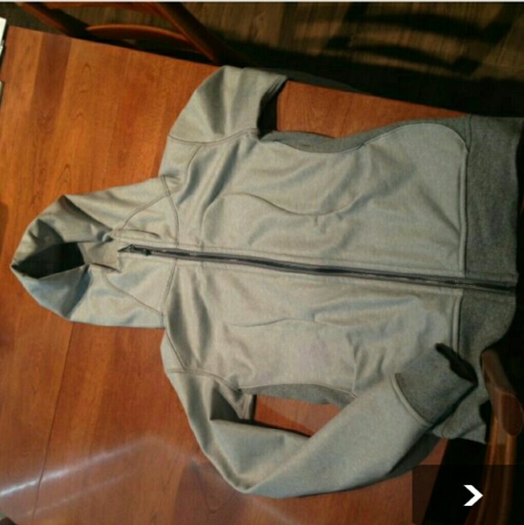 *SOLD* Lululemon On the Daily hoodie PU coated