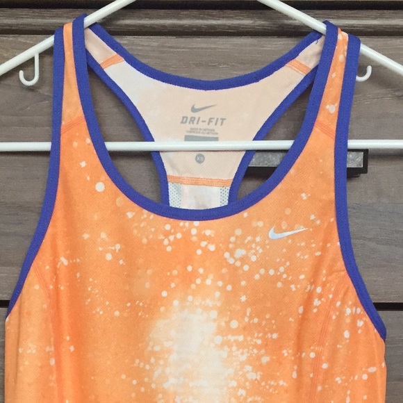 Nike singlet run top - Picture 2 of 3