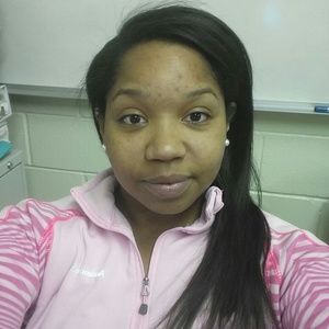 Meet your Posher, Adrienne