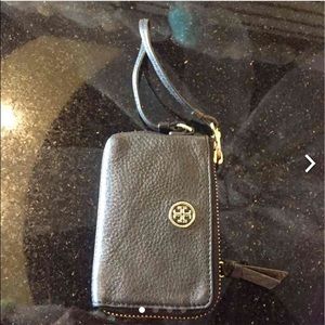 Tory burch authentic wristlet