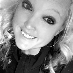 Meet your Posher, Karlee