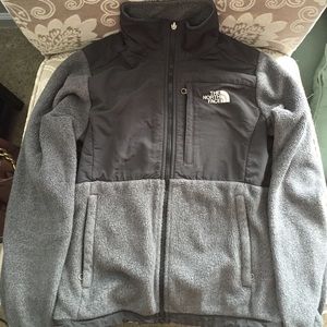 The North Face Woman's Small Grey Jacket!
