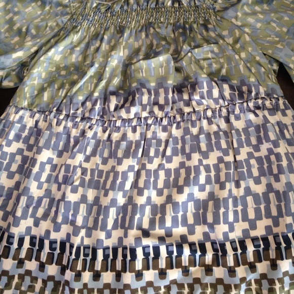 Patterned top - Picture 2 of 2