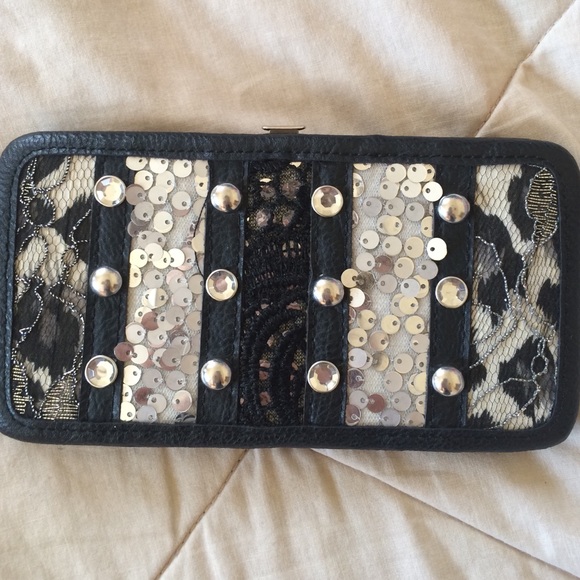 Wallets - Picture 2 of 3