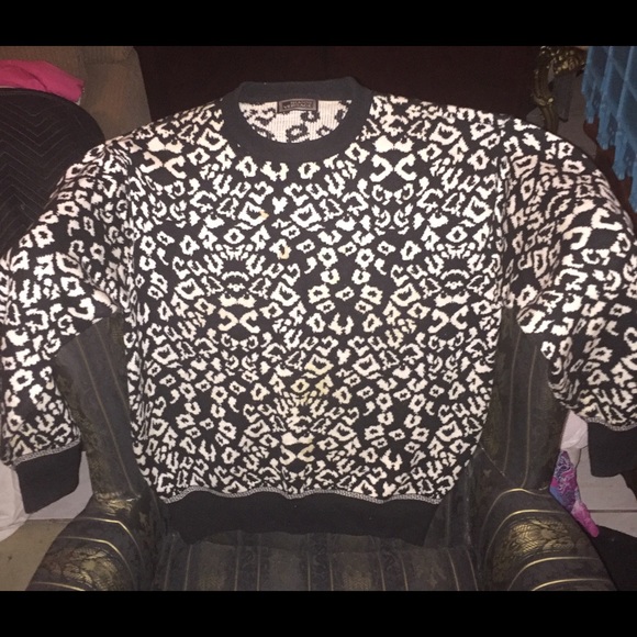 Sweater - Picture 2 of 2