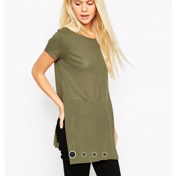 Longline Top with Side Splits - Picture 1 of 2