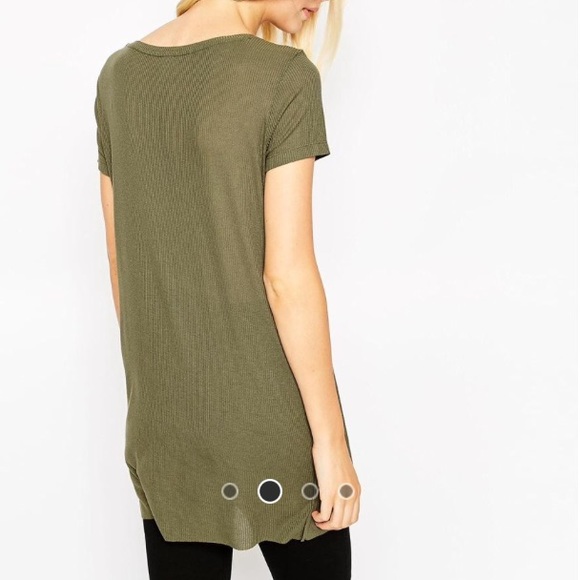 Longline Top with Side Splits - Picture 2 of 2