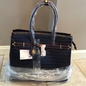 Adrienne Vittadini Business Travel bag