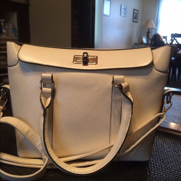 Adorable Purse!