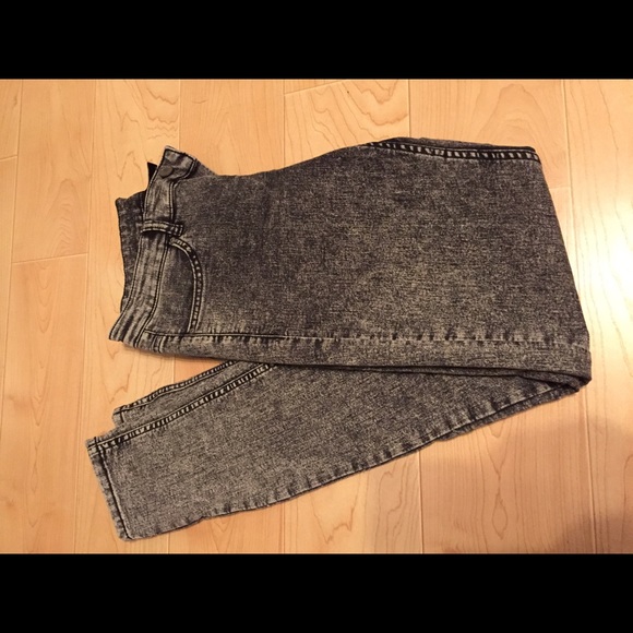 Divided Acid Wash Jeans ⚡️last chance⚡️