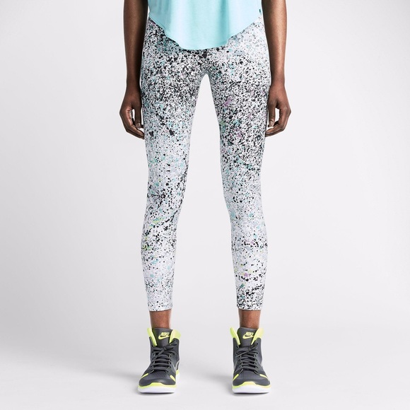NIKE capris