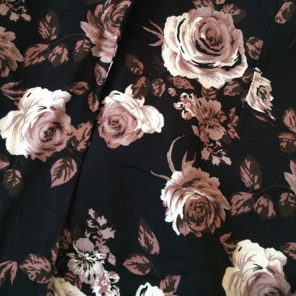 Floral cover- up (shirt) - Picture 2 of 3