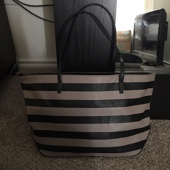 🚫SOLD🚫 - Picture 2 of 4