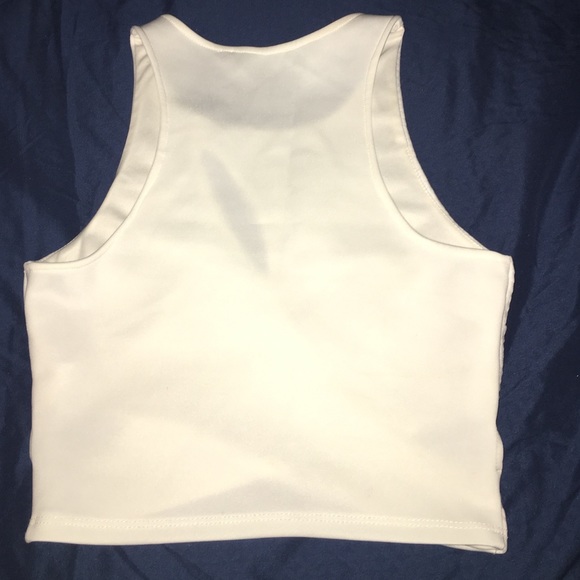 LAST CHANCE Nastygal Contra white crop top - Picture 4 of 4