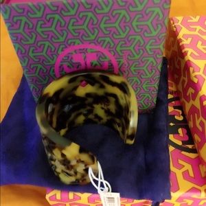 Tory burch bracelet AUTHENTIC on sale NEW