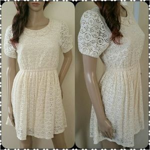 Ivory white floral lace dress short sleeve collar