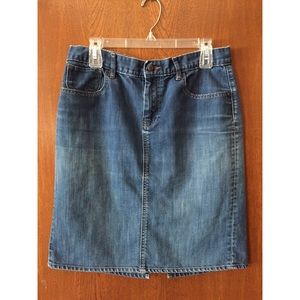 Denim skirt