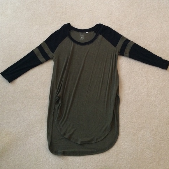 Olive green 3/4 length sleeve t-shirt