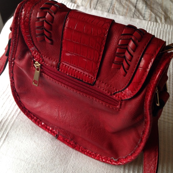 Red Leather - Picture 3 of 3