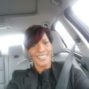 Meet your Posher, Lynette