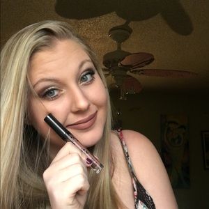 Meet your Posher, Mikayla