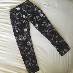 HIGH-WAISTED FLORAL JOGGERS
