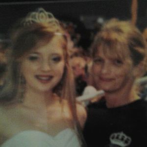 Meet your Posher, Lorie