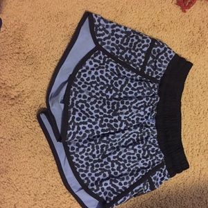 Lululemon tracker shorts