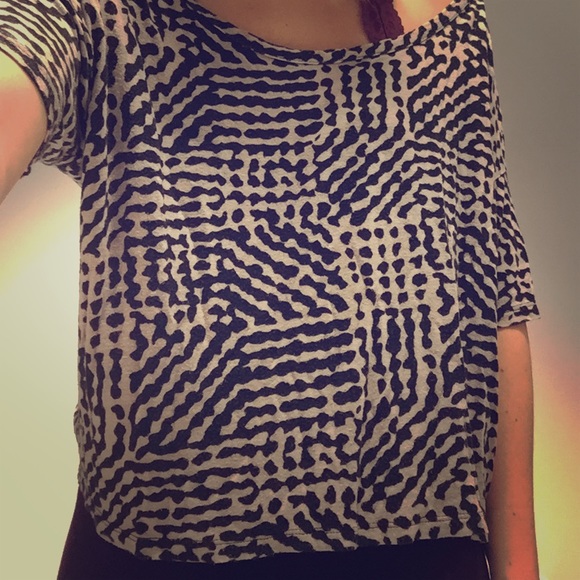 Patterned top