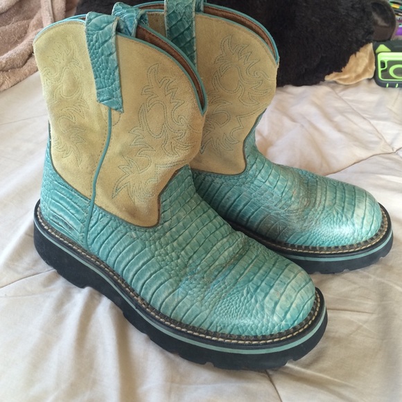 Ariat Fatbaby!