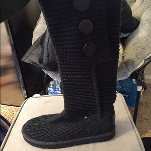 Black ugg sweater boots