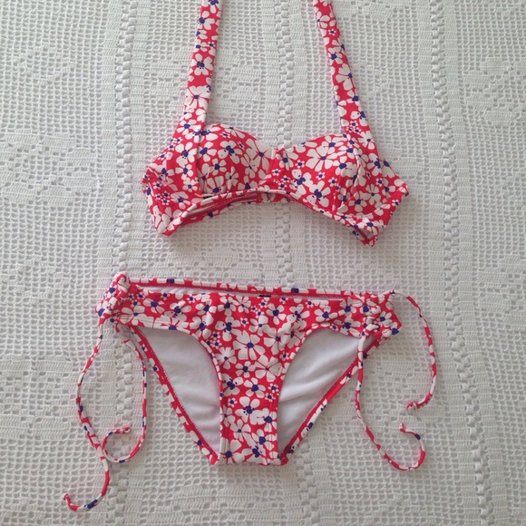 Floral two-piece swimwear