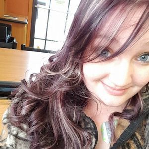 Meet your Posher, Hayley