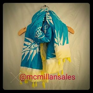 💜HP 5/26💜Pineapple Print Scarf/Sarong