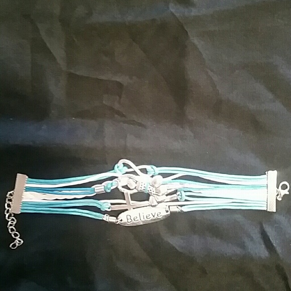 Infinity bracelet - Picture 2 of 2
