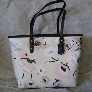COACH LARGE Wildflower City Tote