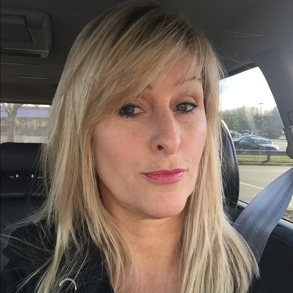 Meet your Posher, Wendy